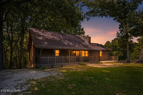 $328,500 | 186 Indian Creek Road, Jacksboro, TN 37757