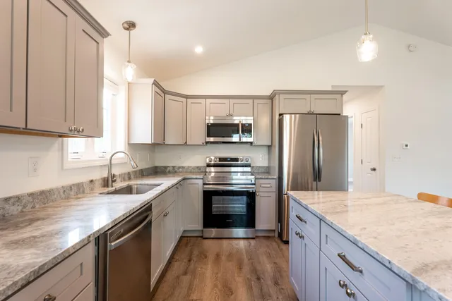 $449,900 | 1 Estes Drive, Standish, ME 04085