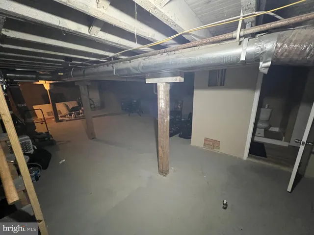 a view of room with refrigerator