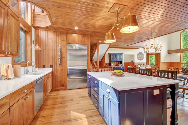 $1,825,000 | 5949 Korback Road, Spring Green, WI 53588