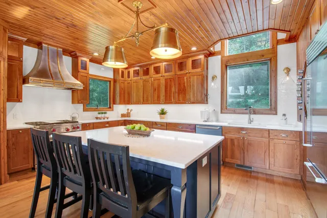 $1,825,000 | 5949 Korback Road, Spring Green, WI 53588