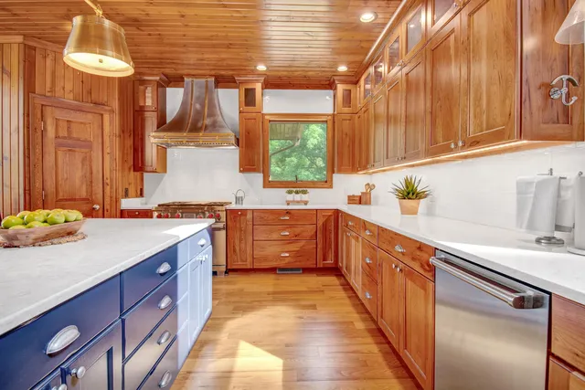 $1,825,000 | 5949 Korback Road, Spring Green, WI 53588