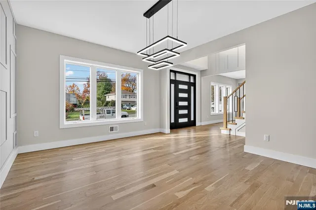 $1,650,000 | 70 Anderson Drive, Clifton, NJ 07013