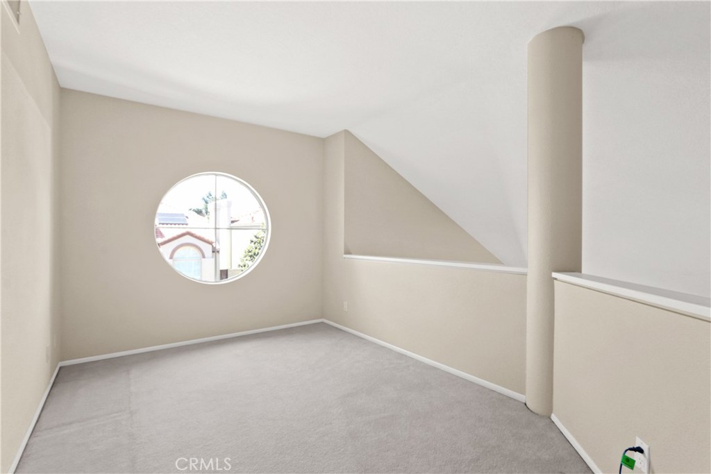14 Terraza Irvine, CA 92614 - Photo 10 of 16 an empty room with a window