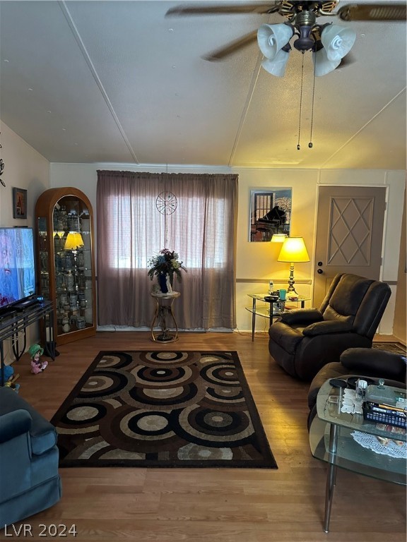 5474 Petaca Road Las Vegas, NV 89122 - Photo 6 of 17