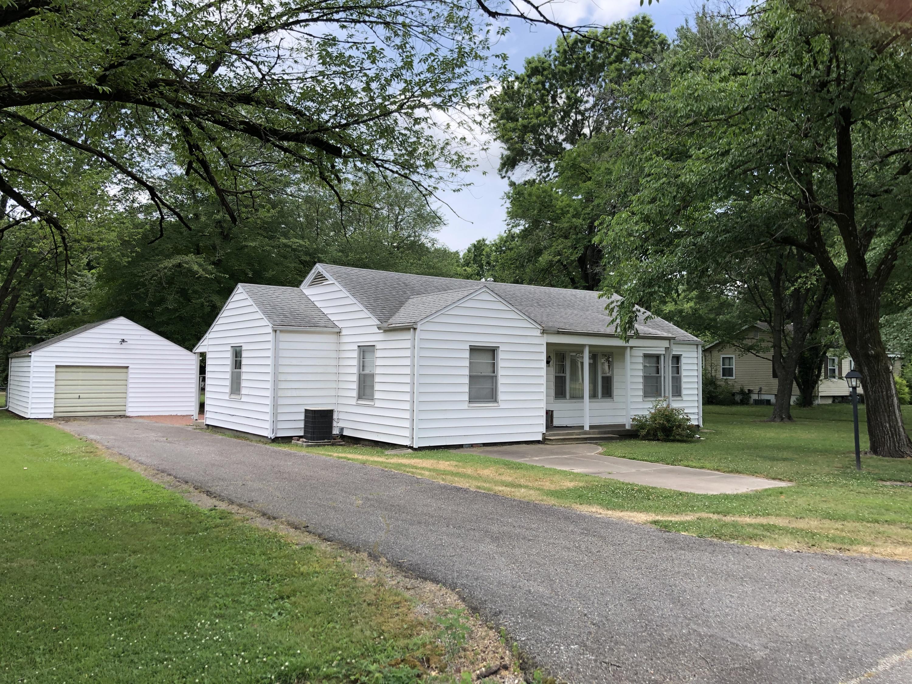 906 Turner Road Pittsburg, KS 66762 - Photo 1 of 1 IMG_7159