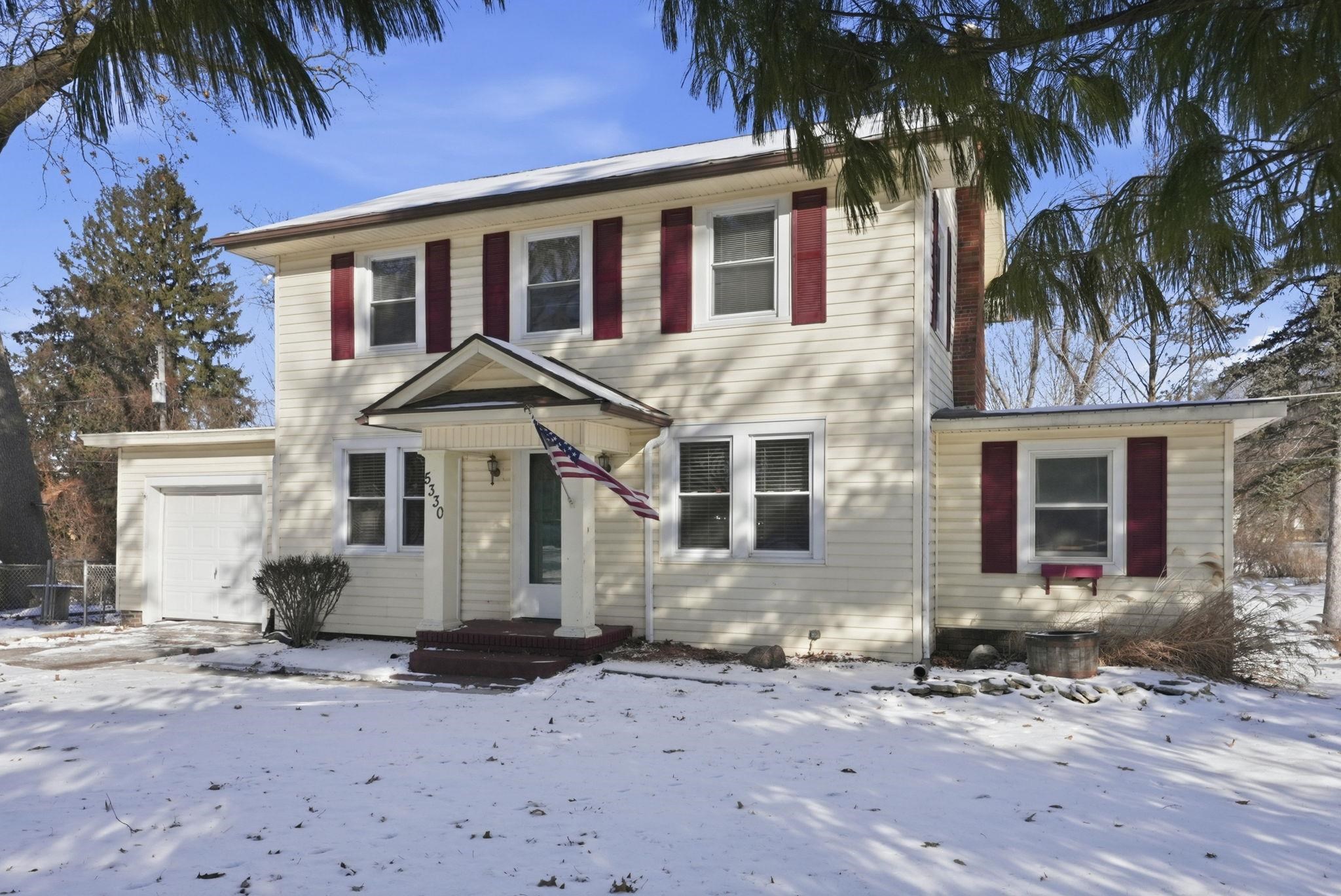 5330 Bluffton Road Fort Wayne, IN 46809 - Photo 1 of 36