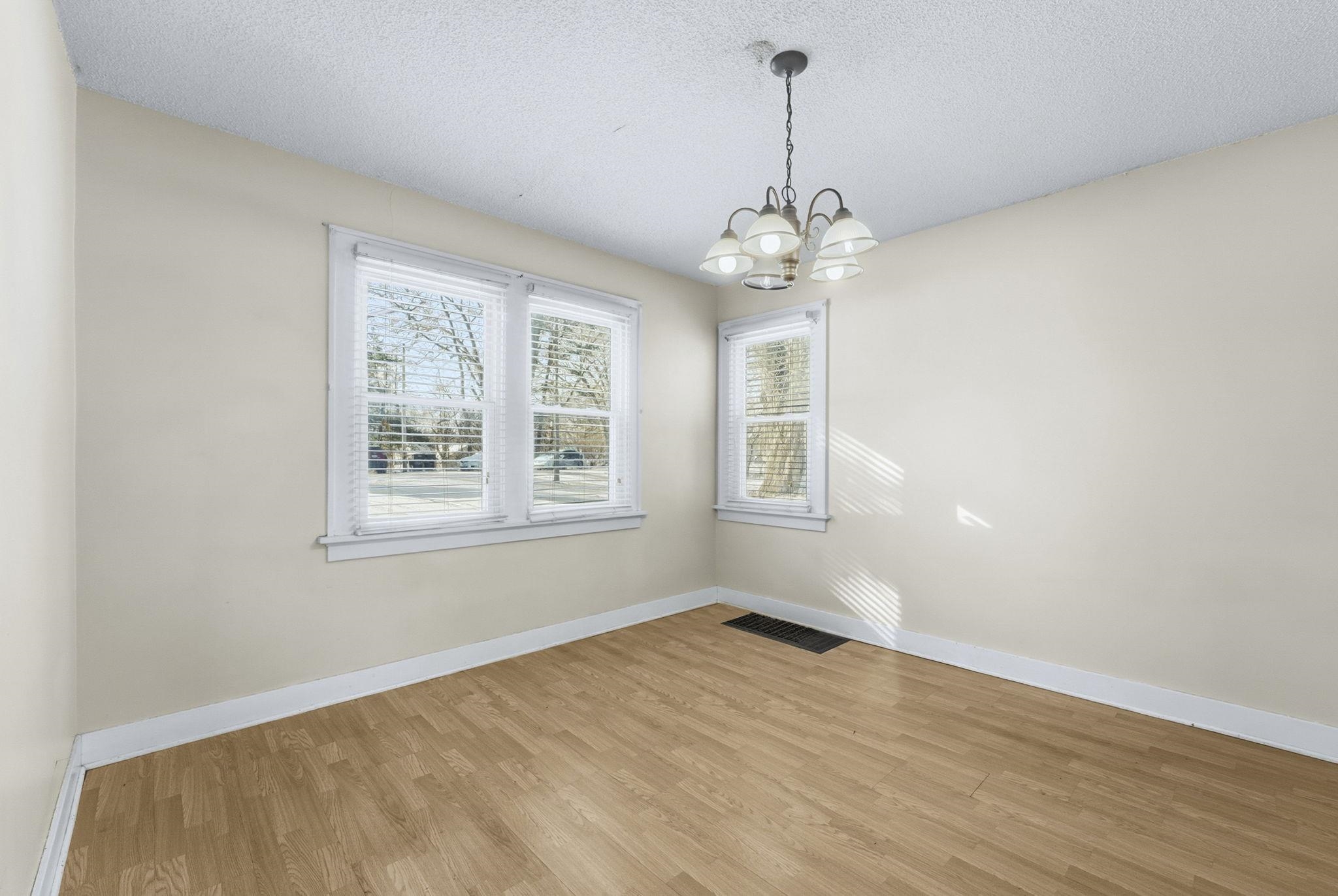 5330 Bluffton Road Fort Wayne, IN 46809 - Photo 11 of 36