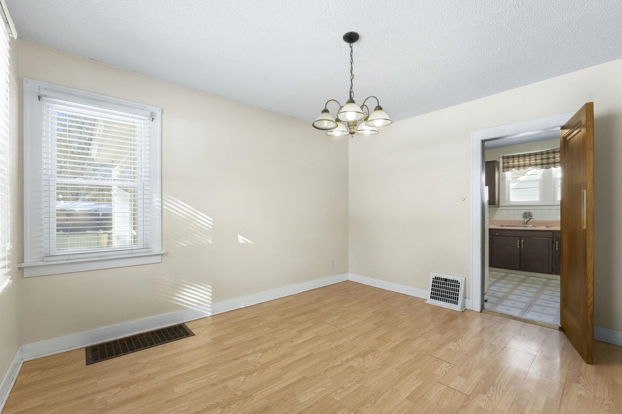 5330 Bluffton Road Fort Wayne, IN 46809 - Photo 12 of 36