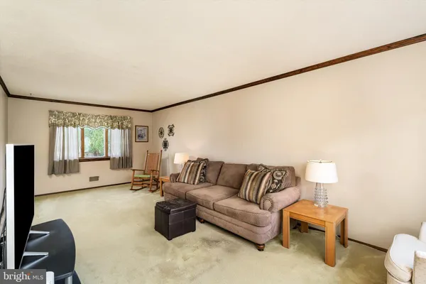 $499,000 | 2 Rockleigh Drive, Ewing, NJ 08628