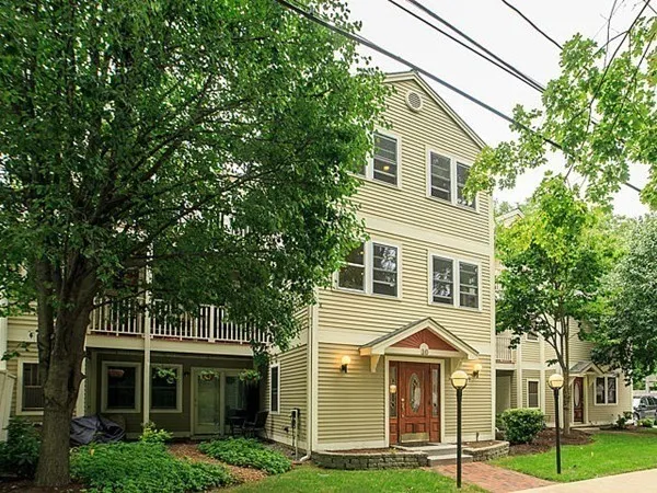 $860,000 | 30 Cameron Street, Unit 7, Brookline, MA 02445