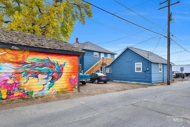 $760,000 | 405 North 2nd E Street, Mountain Home, ID 83647