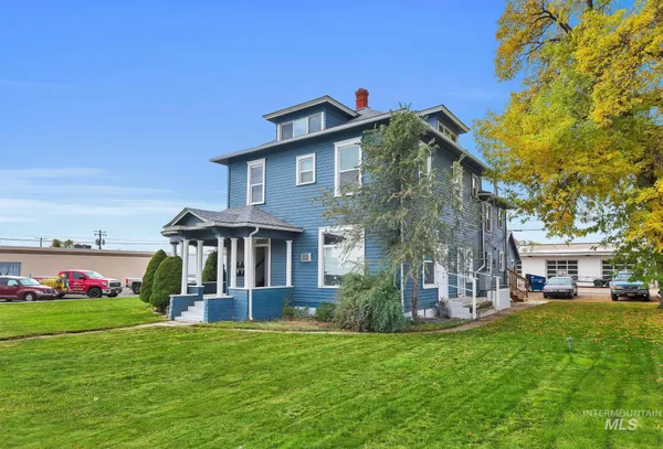 $760,000 | 405 North 2nd E Street, Mountain Home, ID 83647