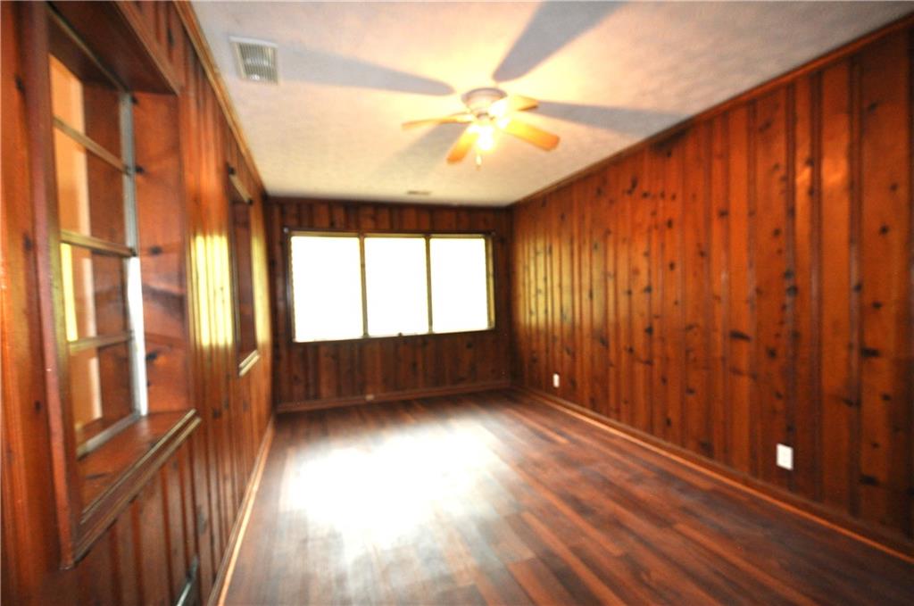 486 Pegg Road Southwest Atlanta, GA 30315 - Photo 11 of 25