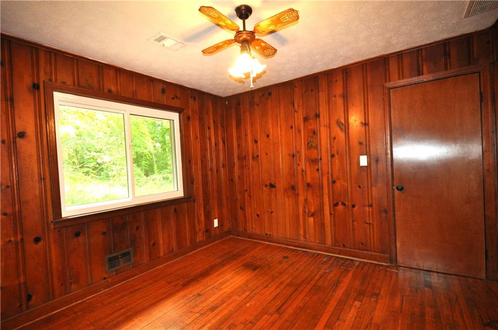 486 Pegg Road Southwest Atlanta, GA 30315 - Photo 12 of 25