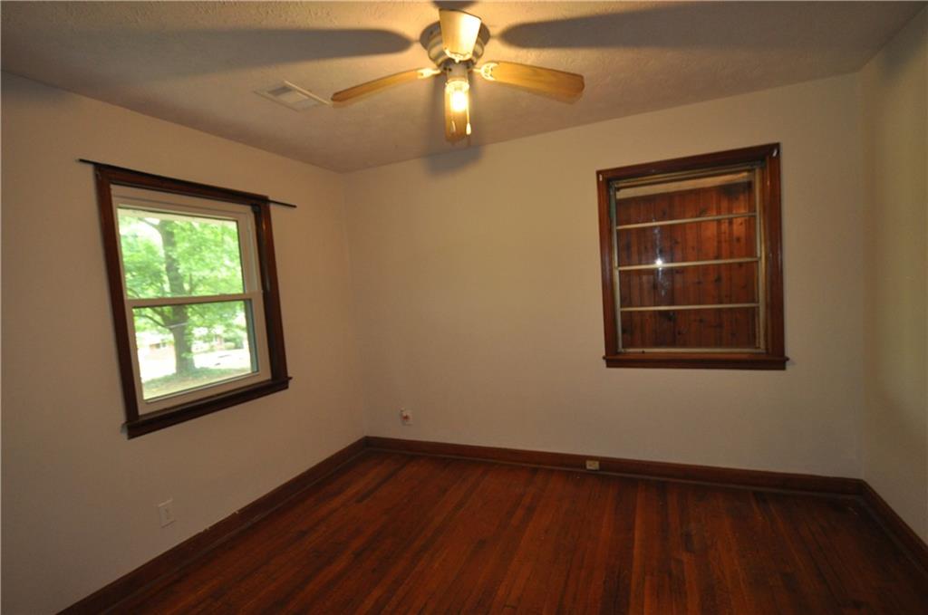 486 Pegg Road Southwest Atlanta, GA 30315 - Photo 8 of 25
