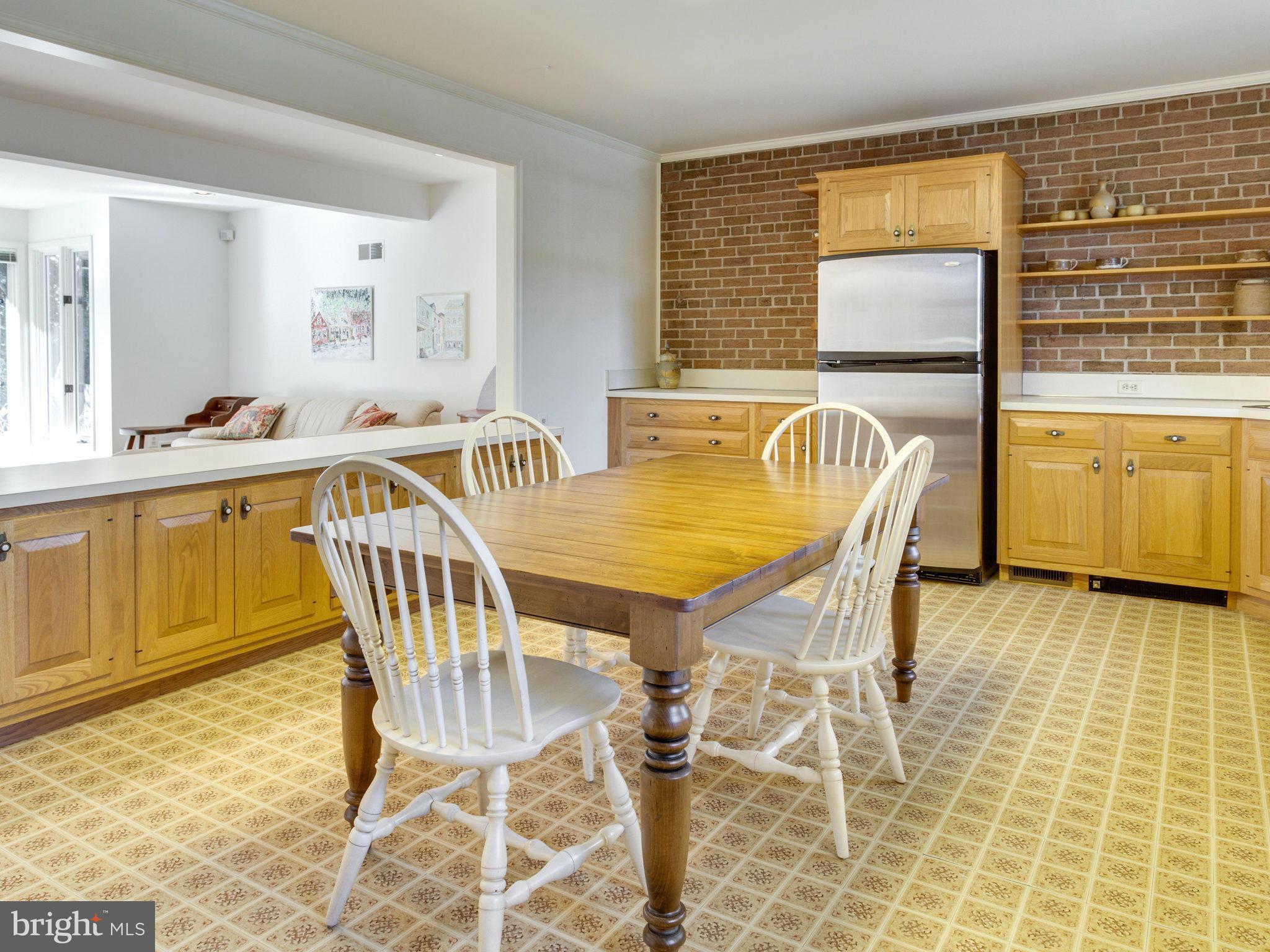 6013 Overlea Road Bethesda, MD 20816 - Photo 15 of 27 Kitchen