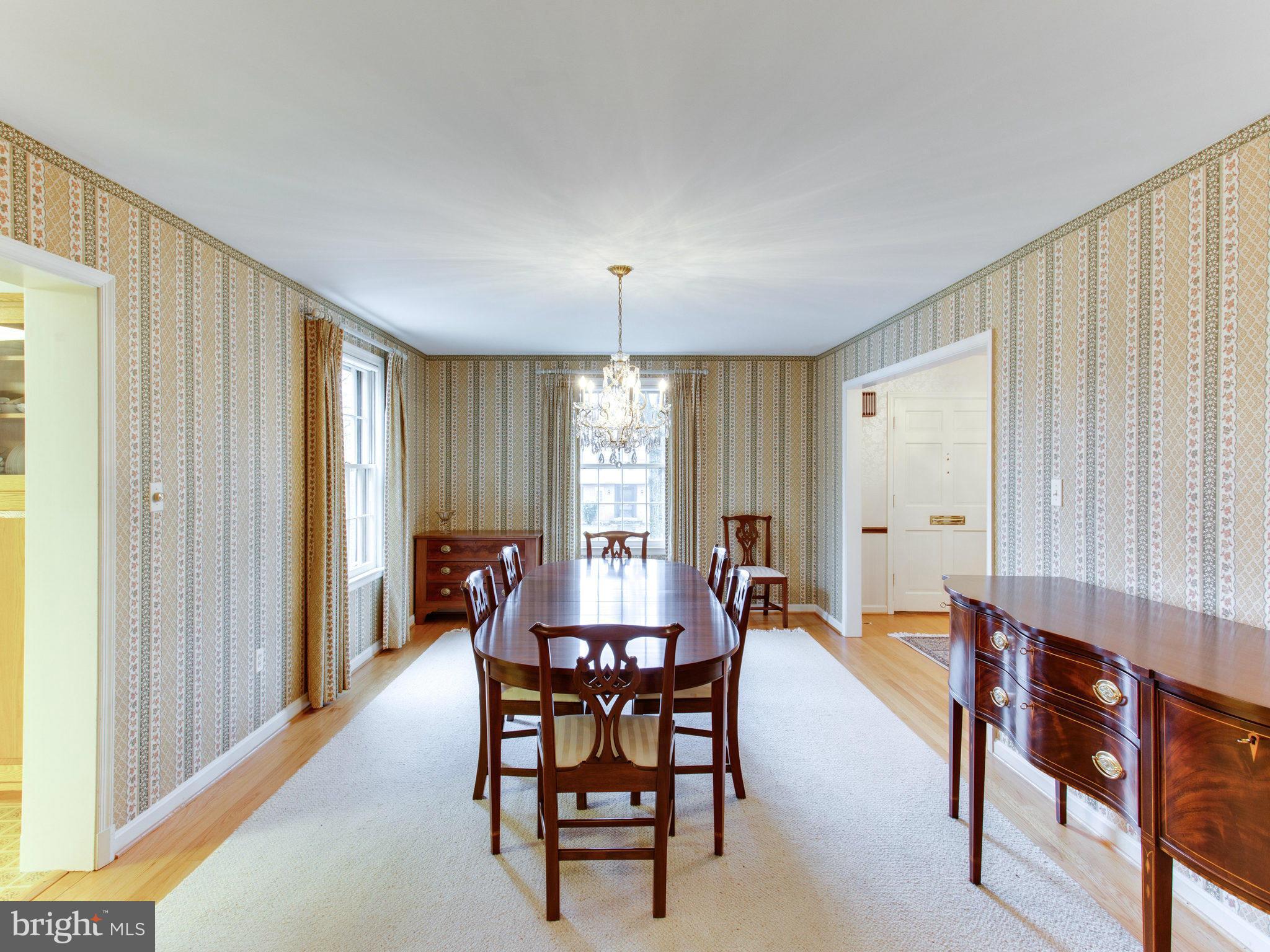 6013 Overlea Road Bethesda, MD 20816 - Photo 5 of 27 Dining Room
