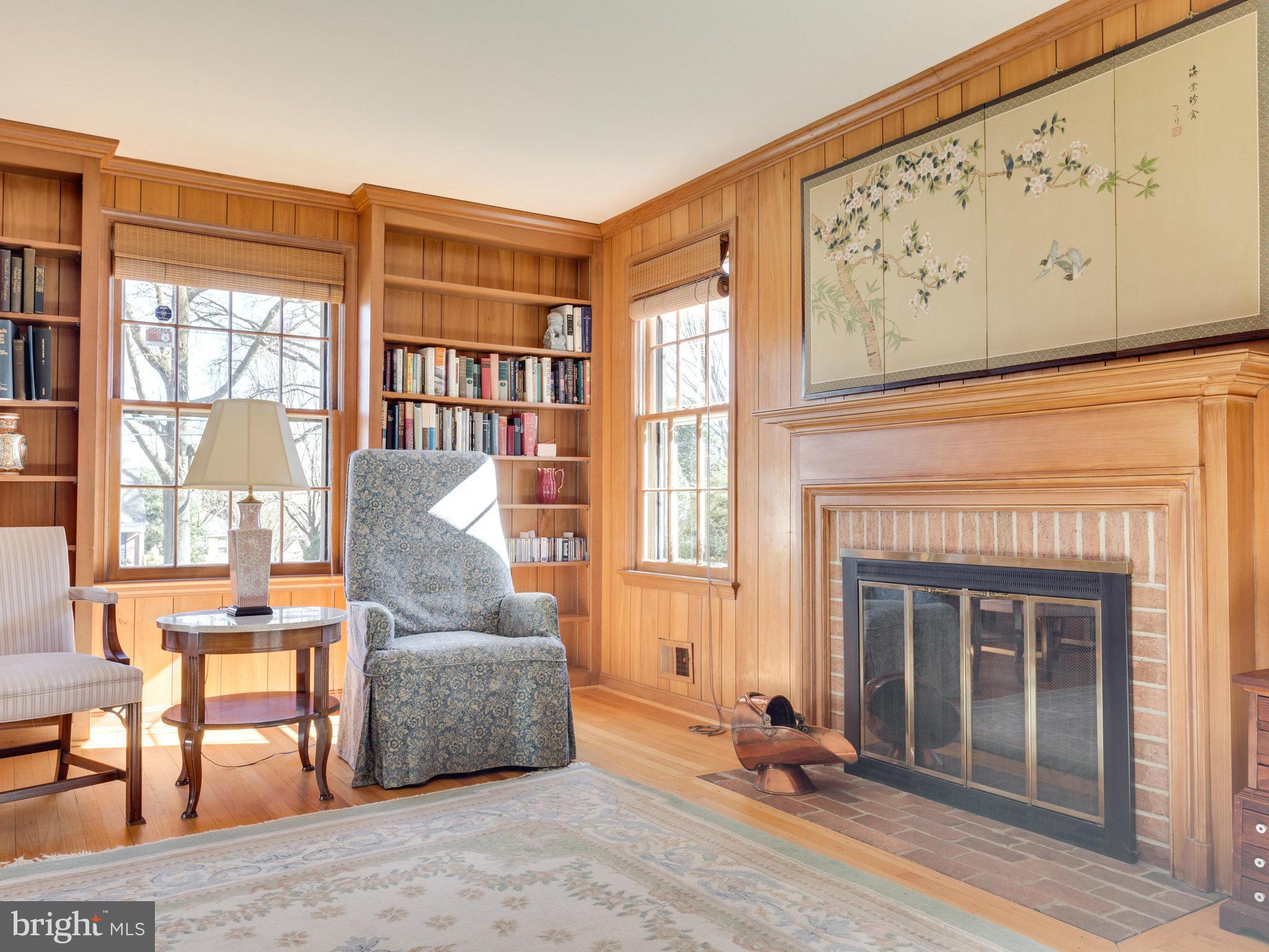 6013 Overlea Road Bethesda, MD 20816 - Photo 8 of 27 Library/Den