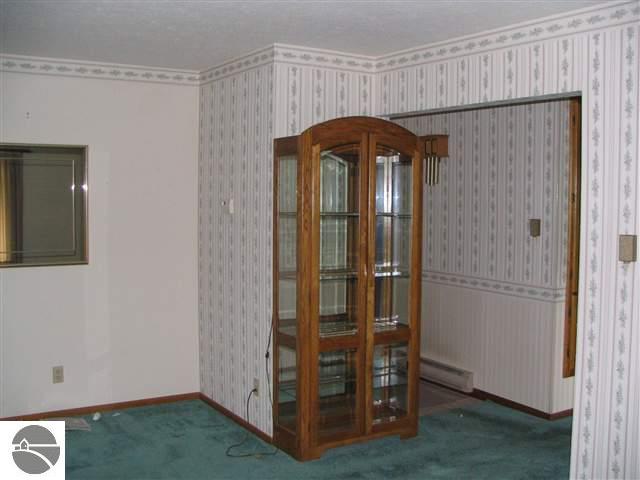 10385 45 Road Cadillac, MI 49601 - Photo 6 of 15 1719077-5.JPG