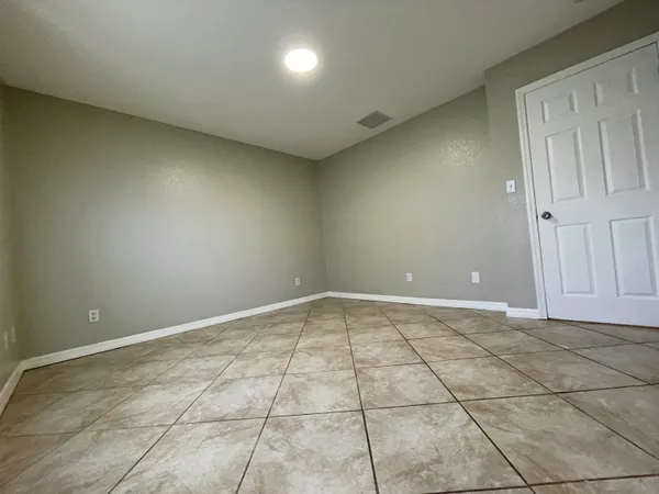 $1,800 | 2886 Harson Way, Fort Pierce, FL 34946