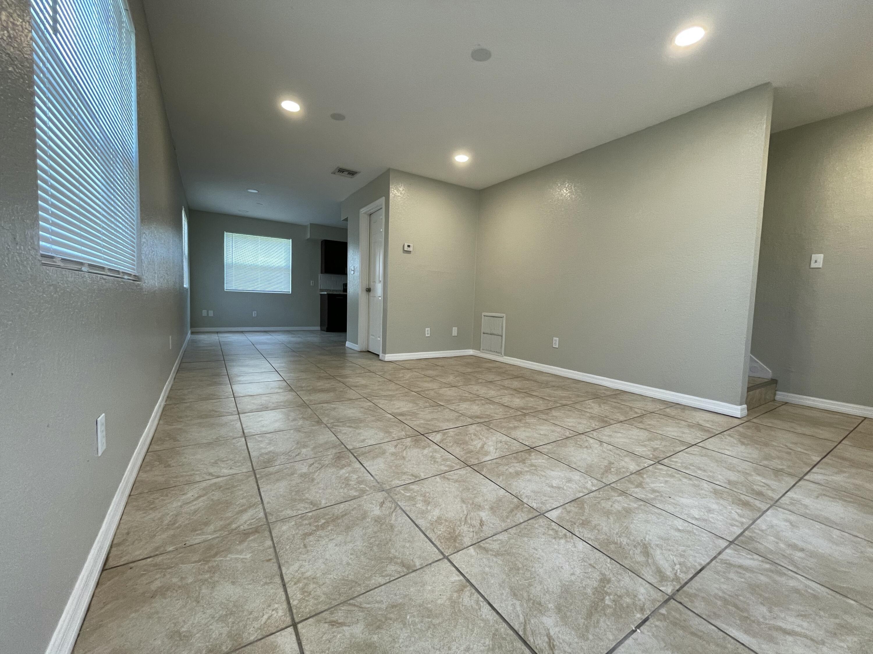2886 Harson Way Fort Pierce, FL 34946 - Photo 3 of 28 IMG_5656