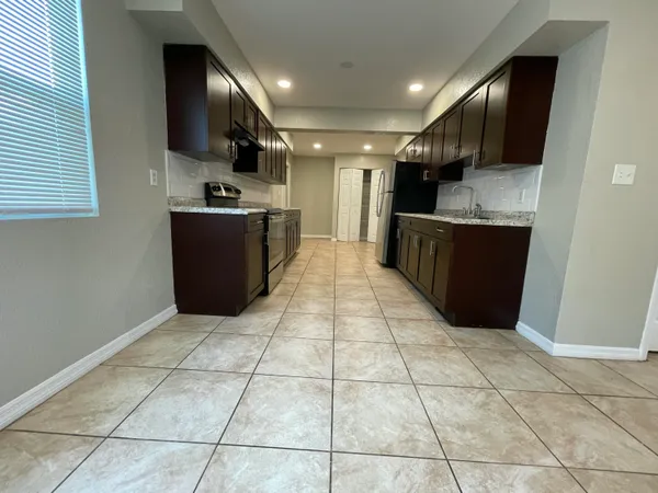 $1,800 | 2886 Harson Way, Fort Pierce, FL 34946