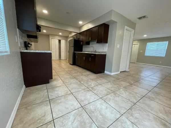 $1,800 | 2886 Harson Way, Fort Pierce, FL 34946