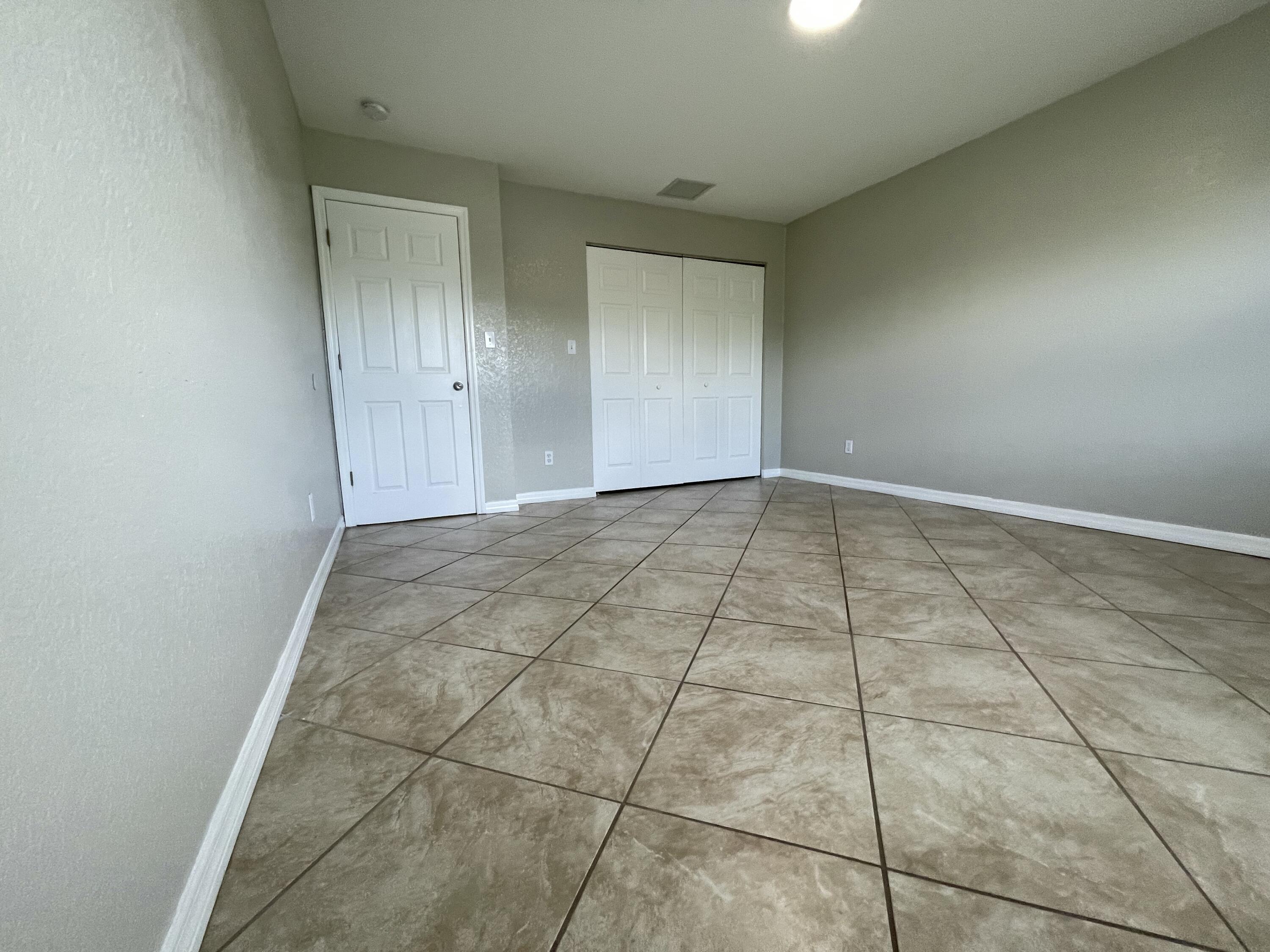 2886 Harson Way Fort Pierce, FL 34946 - Photo 9 of 28 IMG_5666