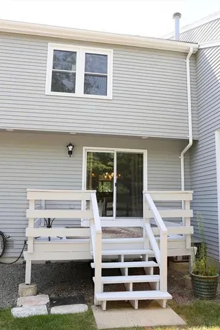 $2,280 | 220 Park Street, Unit 8, North Attleboro, MA 02760