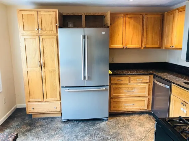 $2,280 | 220 Park Street, Unit 8, North Attleboro, MA 02760