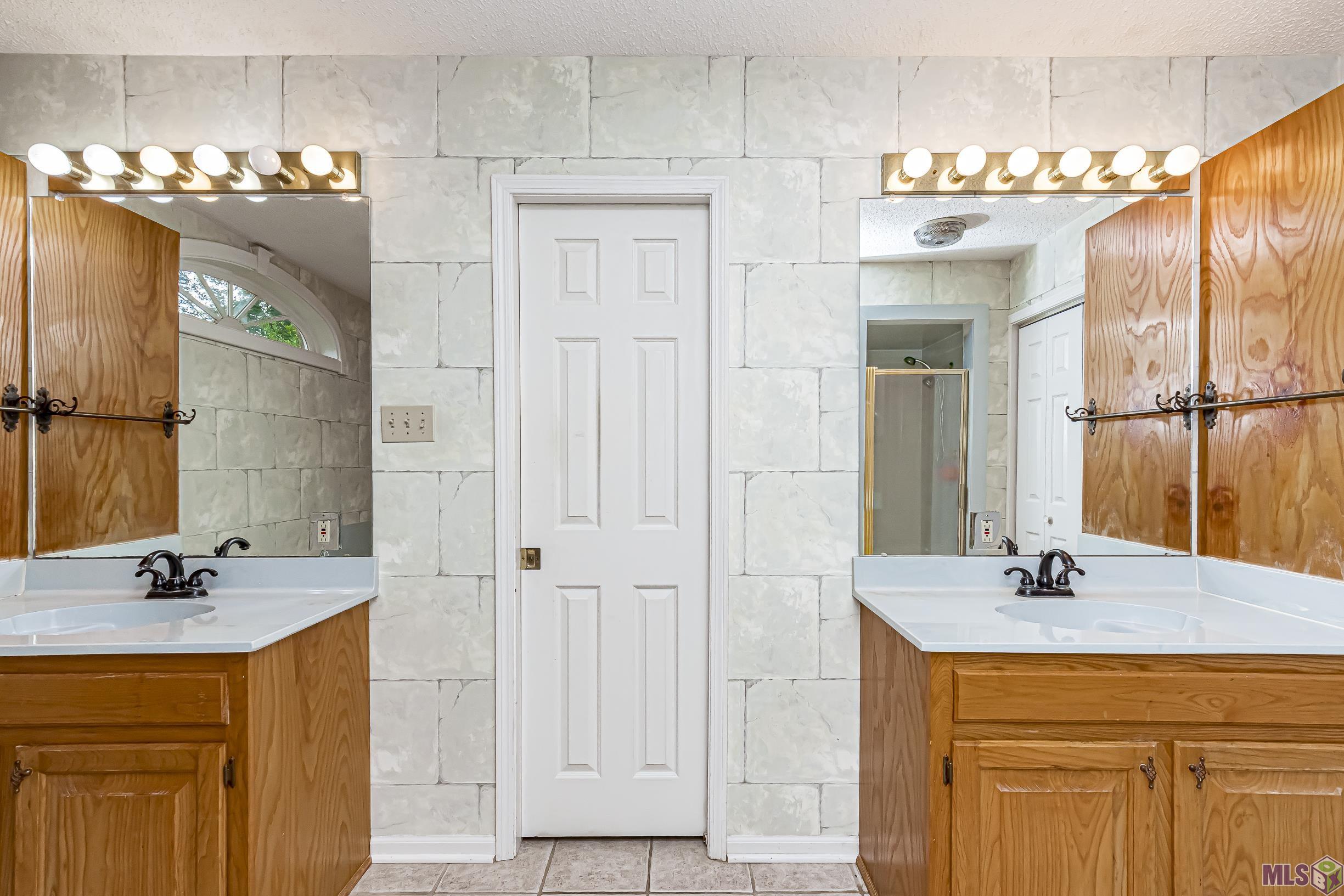 9081 Pettit Road Baker, LA 70714 - Photo 6 of 33 Gallery Image 6