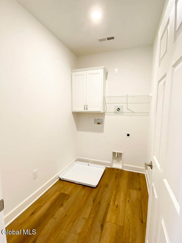 93 Reed's Hollow Saratoga Springs, NY 12866 - Photo 20 of 22 5-Kendra-Interiorr-12