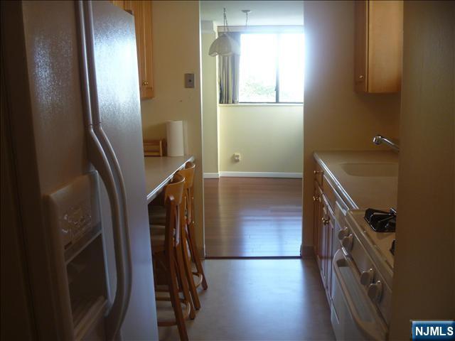 235 Prospect Avenue, Unit 7B Hackensack, NJ 07601 - Photo 6 of 12