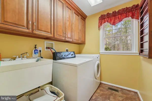 $899,900 | 1107 Cordero Court, Pasadena, MD 21122