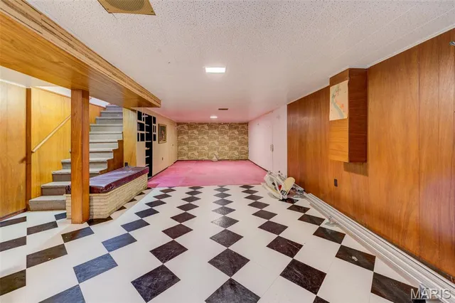 $162,500 | 2283 Hudson Road, St. Louis, MO 63136