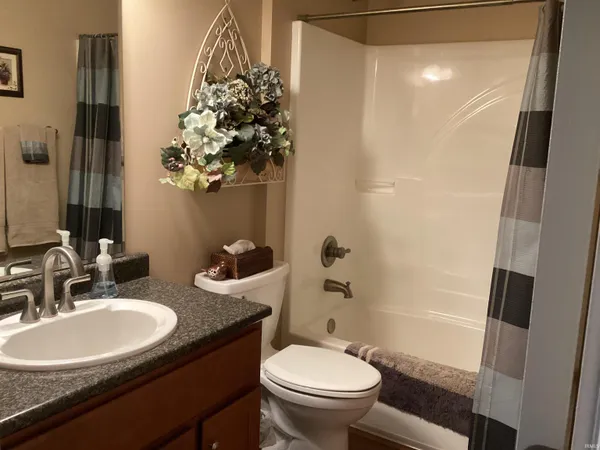 $309,900 | 11527 St Francis Way, Fort Wayne, IN 46816