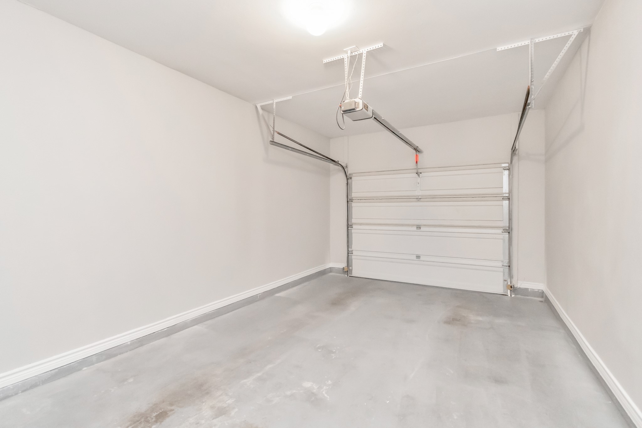 1600 Eldridge Parkway South, Unit 3205 Houston, TX 77077 - Photo 13 of 38 a view of room that has a white walls