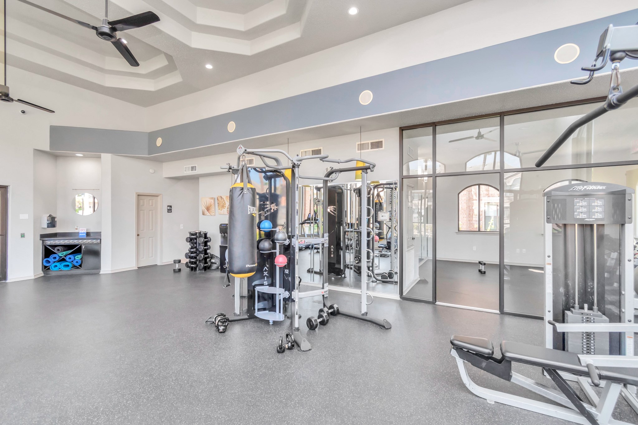 1600 Eldridge Parkway South, Unit 3205 Houston, TX 77077 - Photo 30 of 38 a view of a room with gym equipment