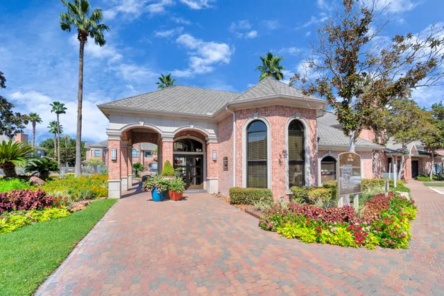 $1,367 | 1600 Eldridge Parkway South, Unit 3205, Houston, TX 77077