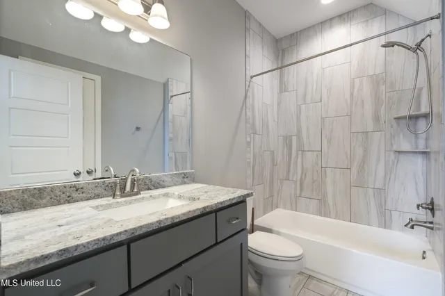 $359,500 | 309 Garrison Drive, Senatobia, MS 38668