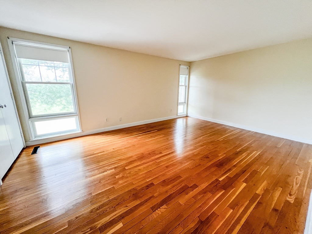 11 Oak Street, Unit 42 Wellesley, MA 02482 - Photo 7 of 15