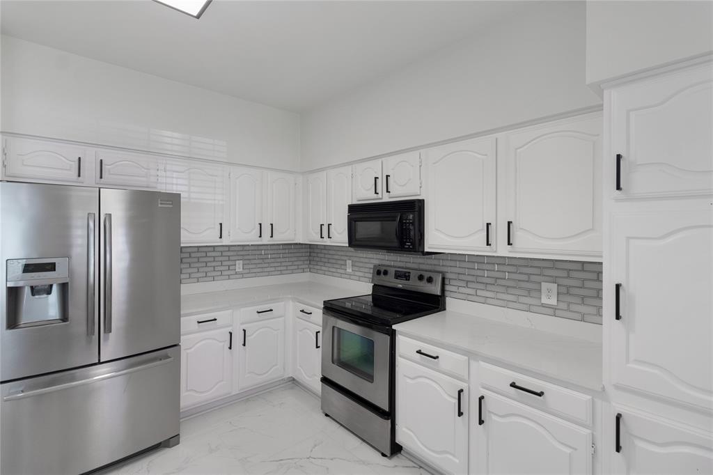 2835 Keller Springs Road, Unit 903 Carrollton, TX 75006 - Photo 1 of 19