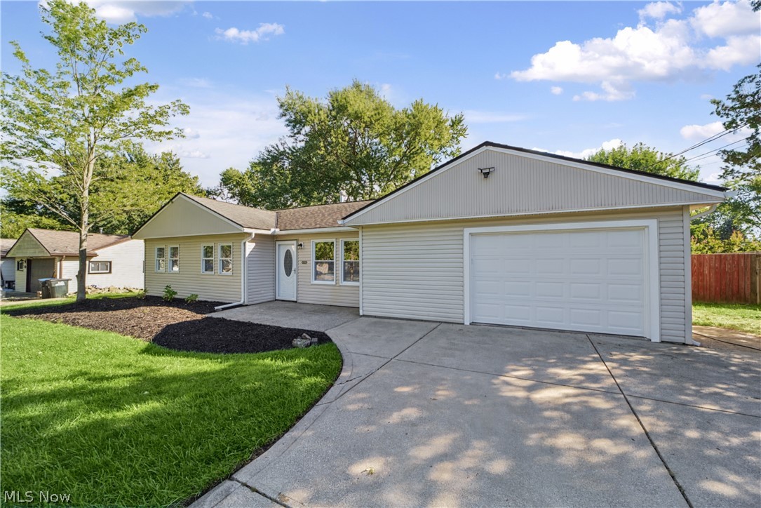 3702 Laurel Road Brunswick, OH 44212 - Photo 2 of 29 Gallery Image 2