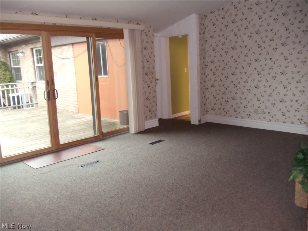 10582 Auburn Road Chardon, OH 44024 - Photo 6 of 20 Gallery Image 6
