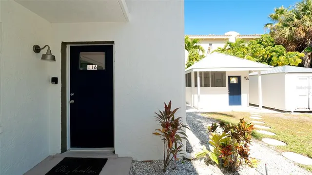 $750,000 | 100 73rd Street, Unit 101C, Holmes Beach, FL 34217