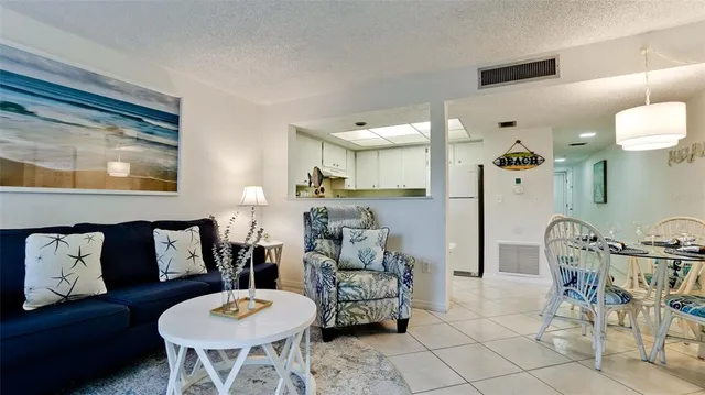 $750,000 | 100 73rd Street, Unit 101C, Holmes Beach, FL 34217