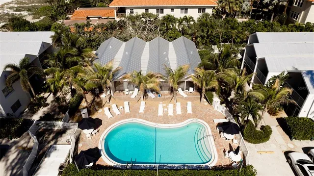 $750,000 | 100 73rd Street, Unit 101C, Holmes Beach, FL 34217