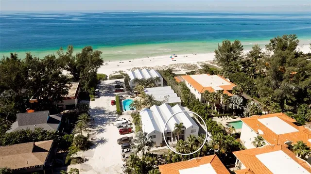 $750,000 | 100 73rd Street, Unit 101C, Holmes Beach, FL 34217