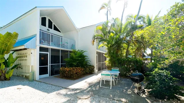 $750,000 | 100 73rd Street, Unit 101C, Holmes Beach, FL 34217